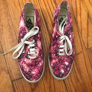 Galaxy size 7.5 vans